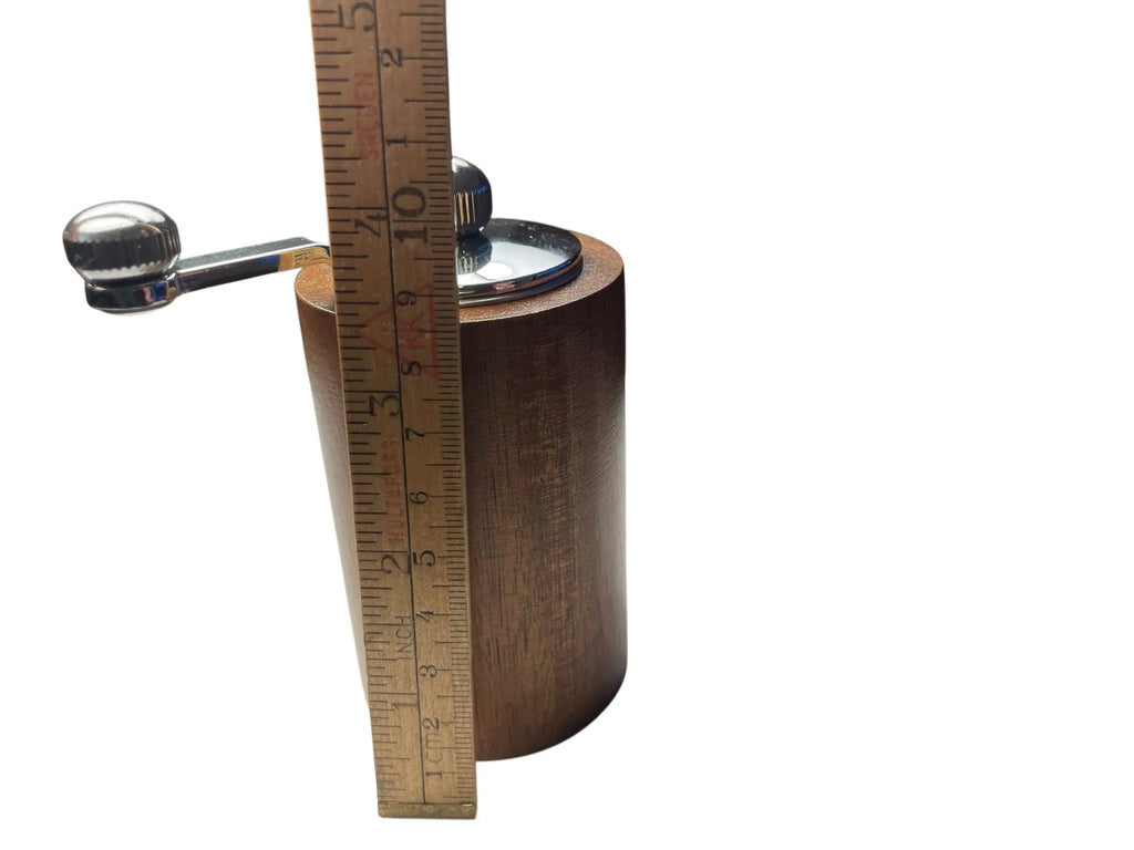 Rund pepperkvern i tre – Elegant krydderkvern med naturlig finish (Kopi) Epoxy-Crafts